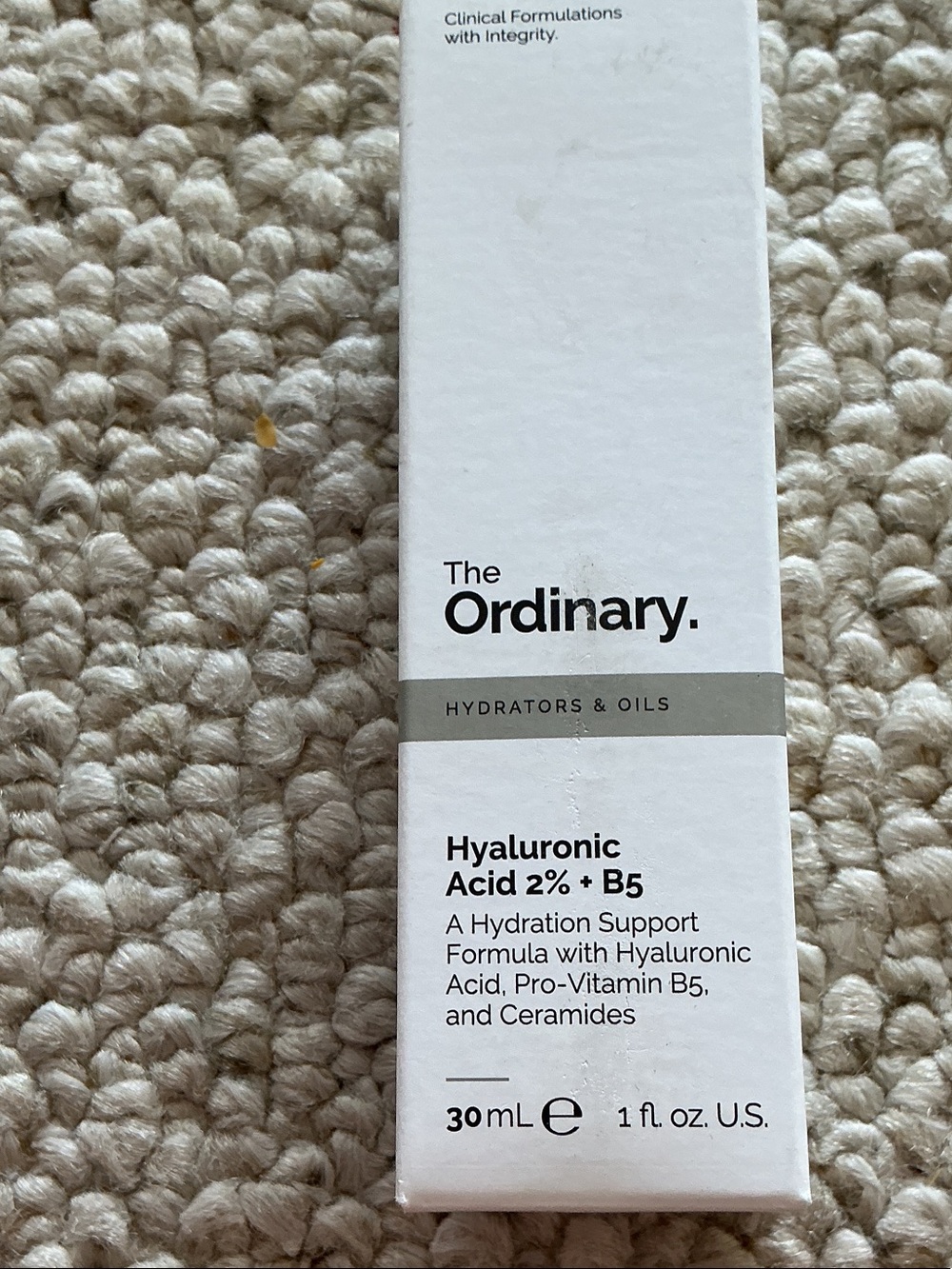 The Ordinary Hydrating Serum Box — White and Gray